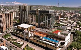 Seven Visions Resort And Places, The Dvin